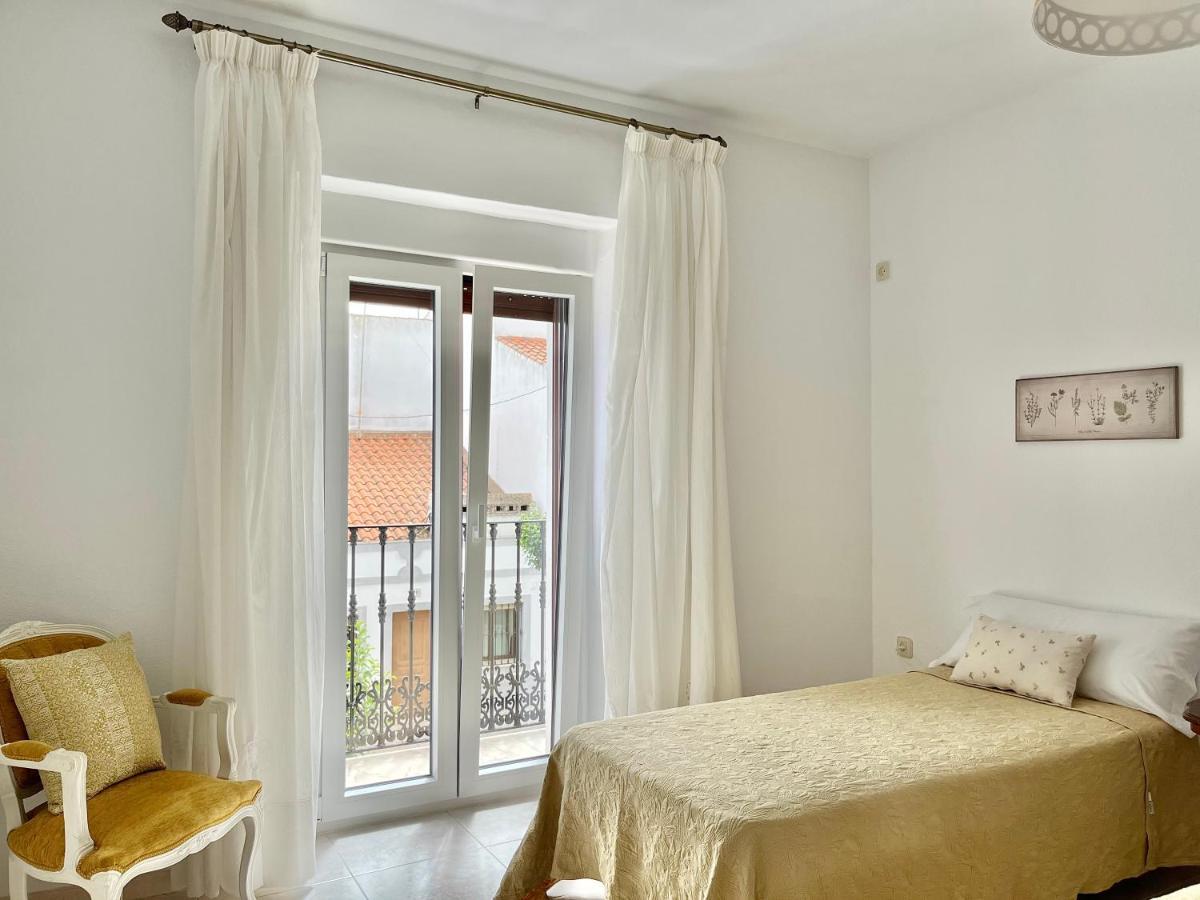 Apartamento Turistico Casa Bari Olivenza Exterior photo